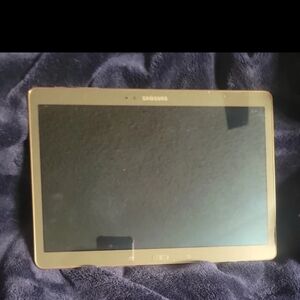 Samsung SM-T800 And Stand